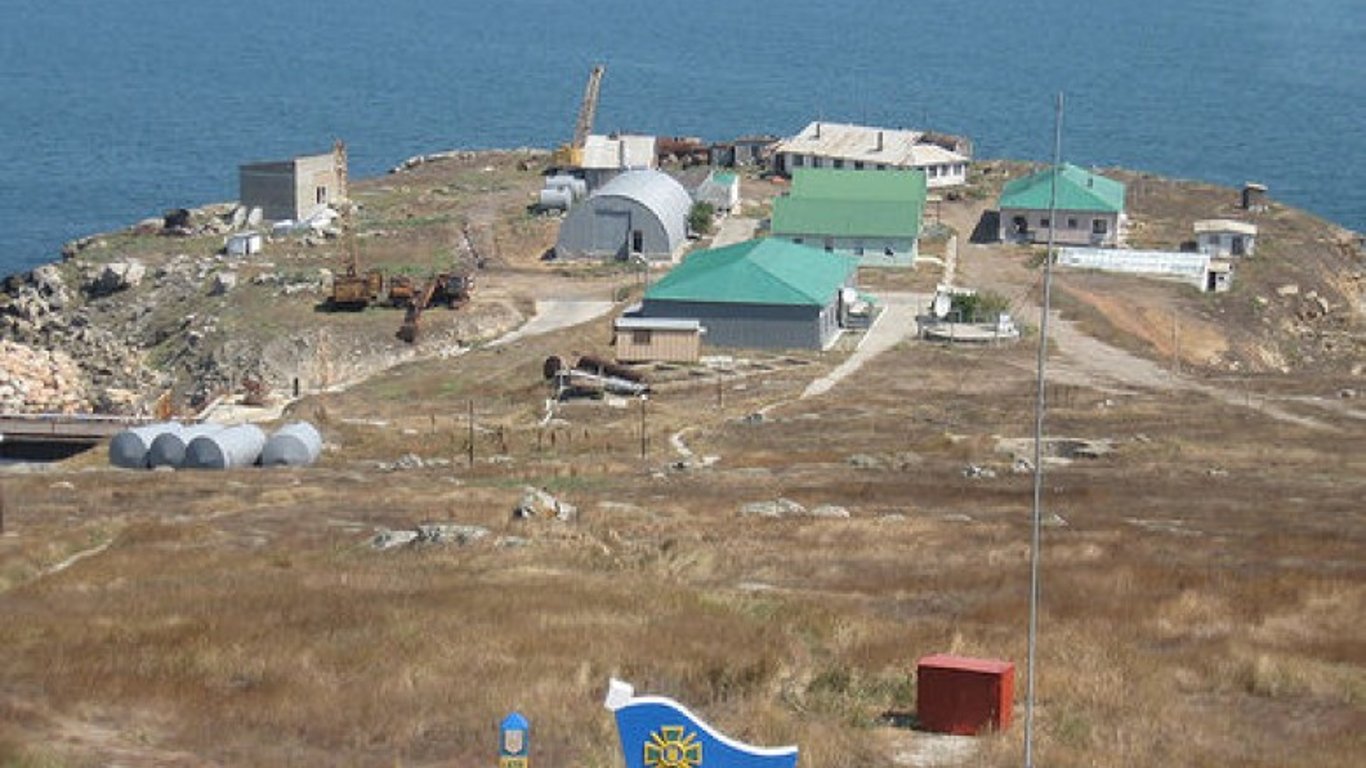 Украинские защитники Змеиного острова могут быть живыми
