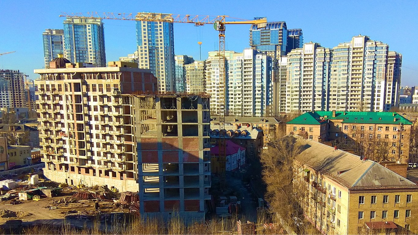 Зеленского призывают ветировать закон о градостроительстве