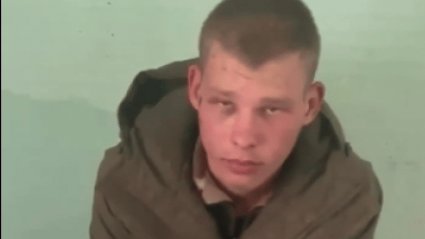 Под Харьковом местный житель прятал российского танкиста, выдавая того за своего сына
