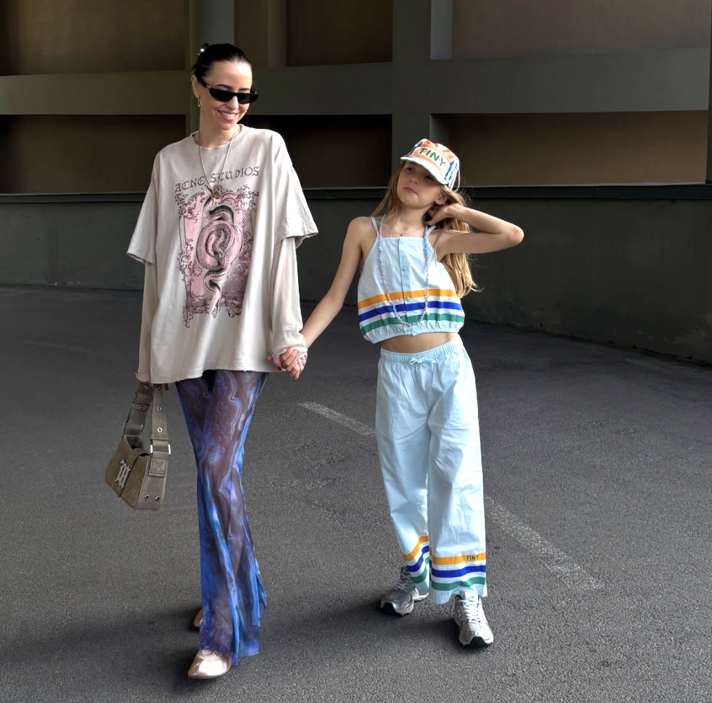 Дорофєєва зробила ставку на вузькі окуляри