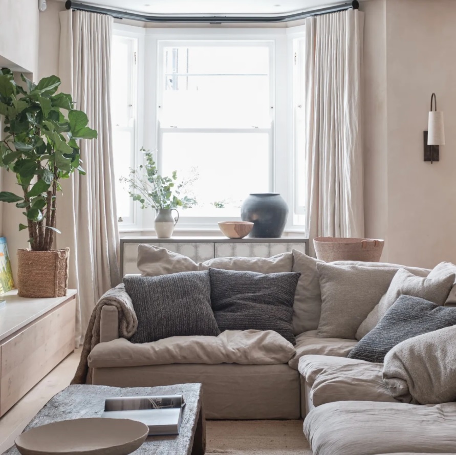 The Biggest Sofa Styles You'll See Everywhere in 2025