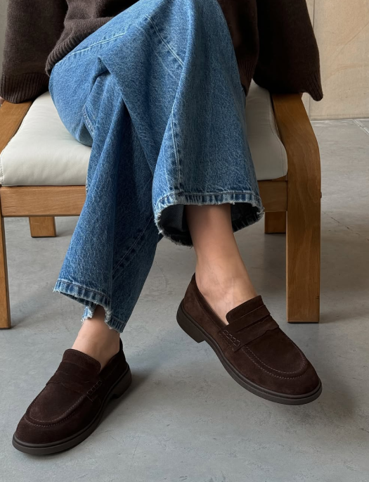 What to wear brown loafers with