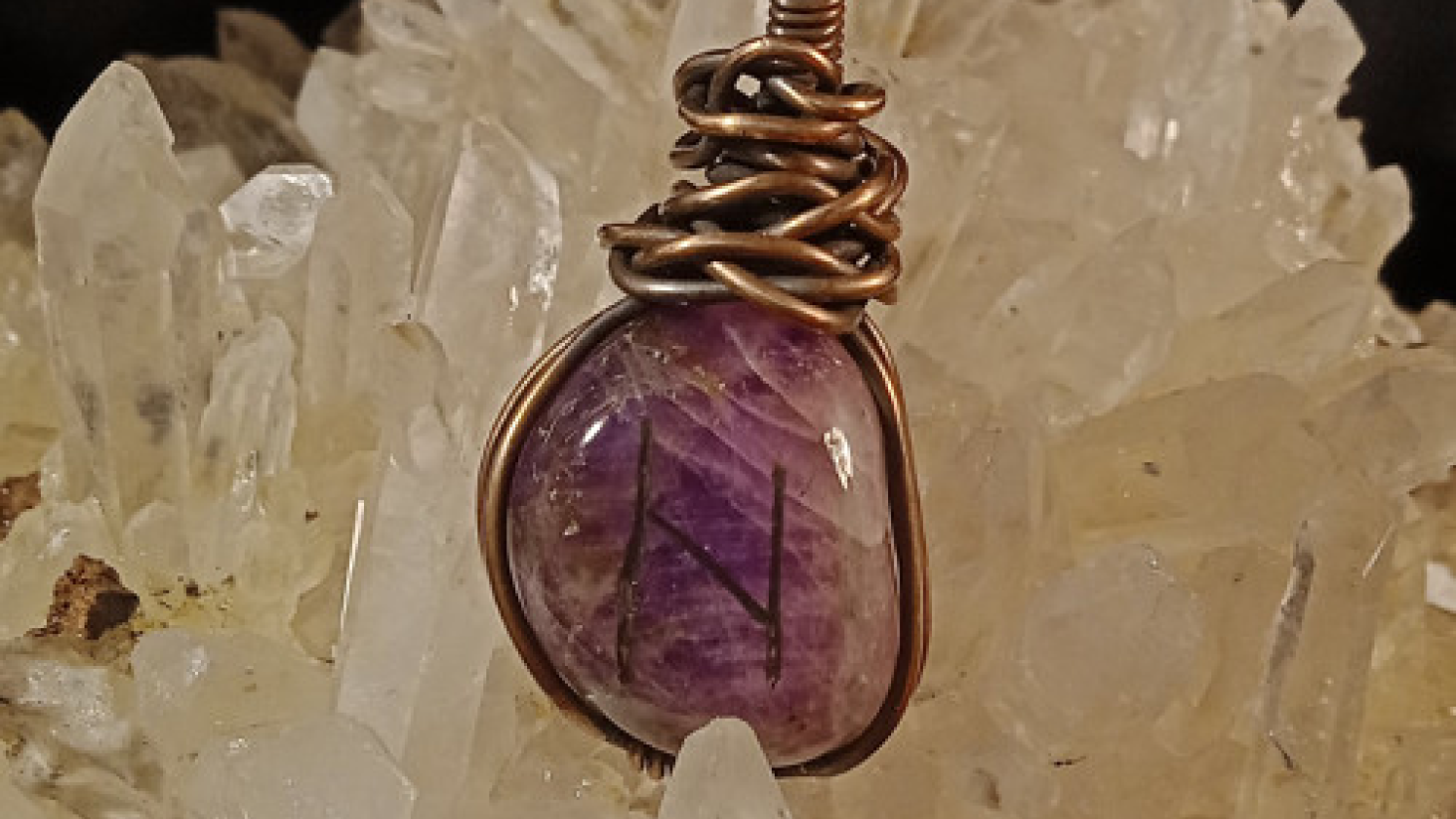 Рунічний гороскоп на серпень 2025 — Скорпіон