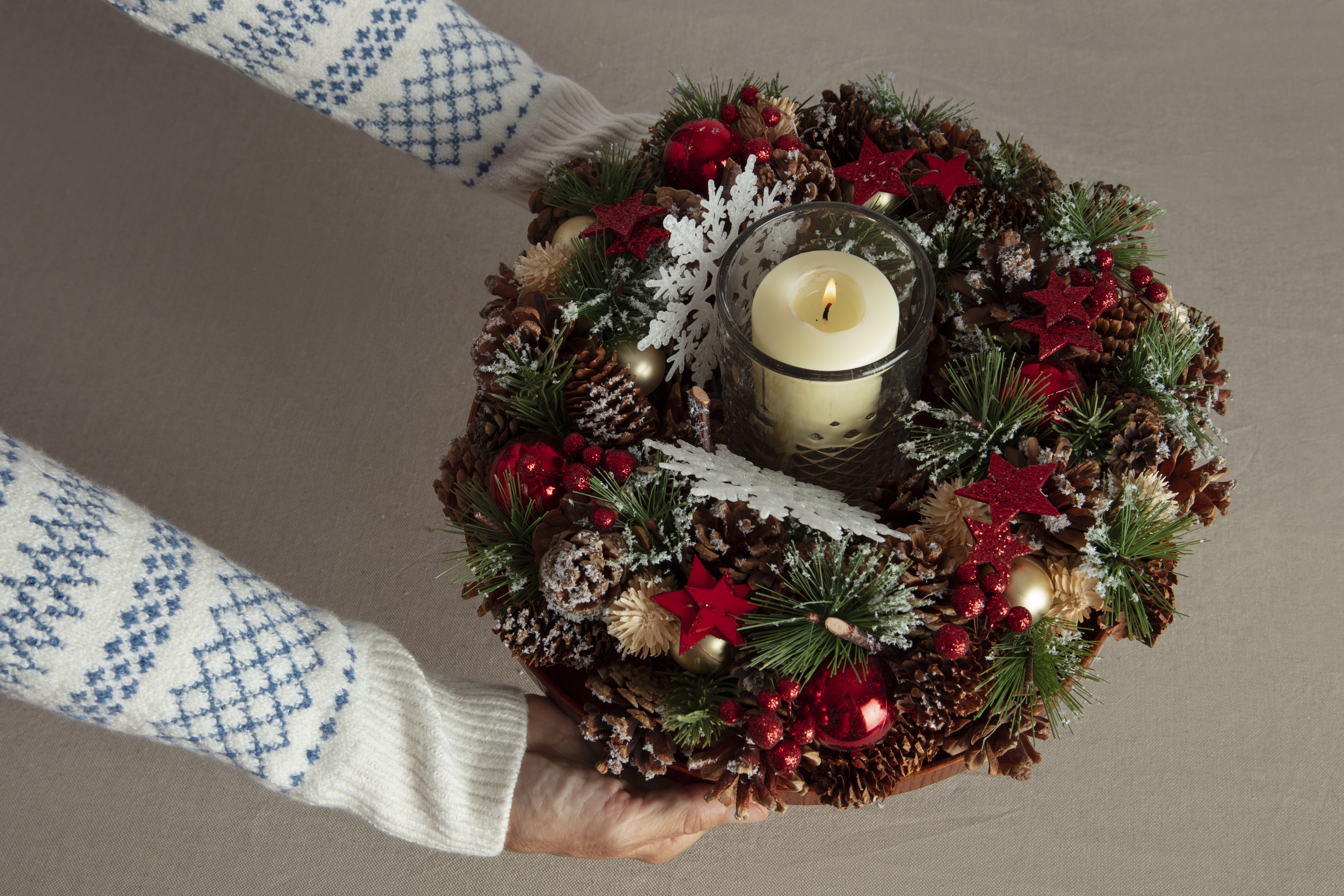 Как сделать рождественский венок своими руками - варианты основ и идей для декора