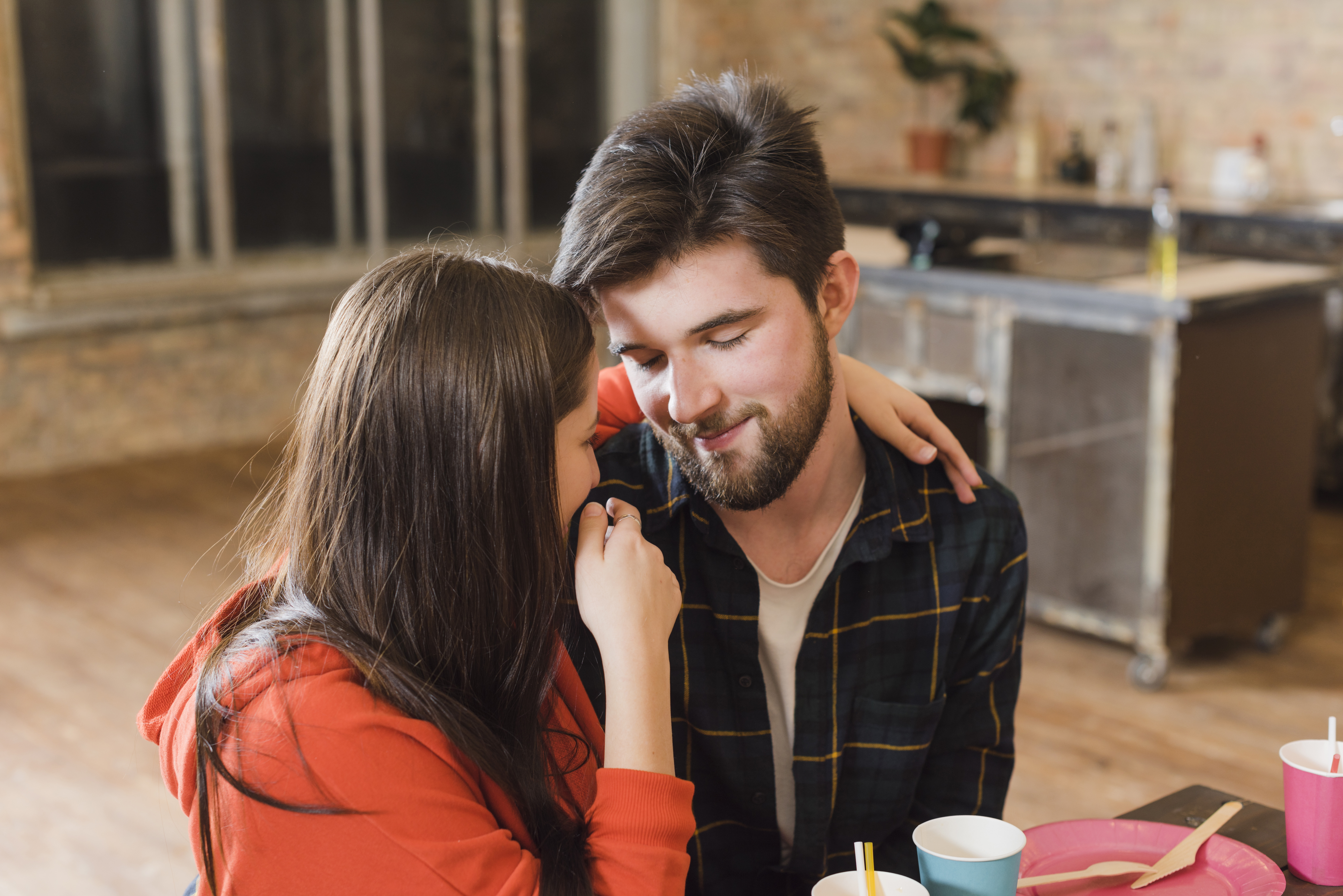 Що чоловік одразу ж помічає у жінці